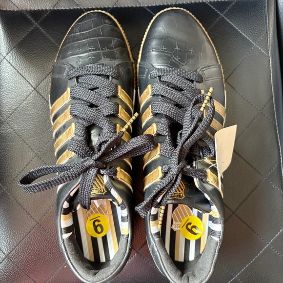 K-Swiss Sneakers (NWT) - Picture 2 of 12